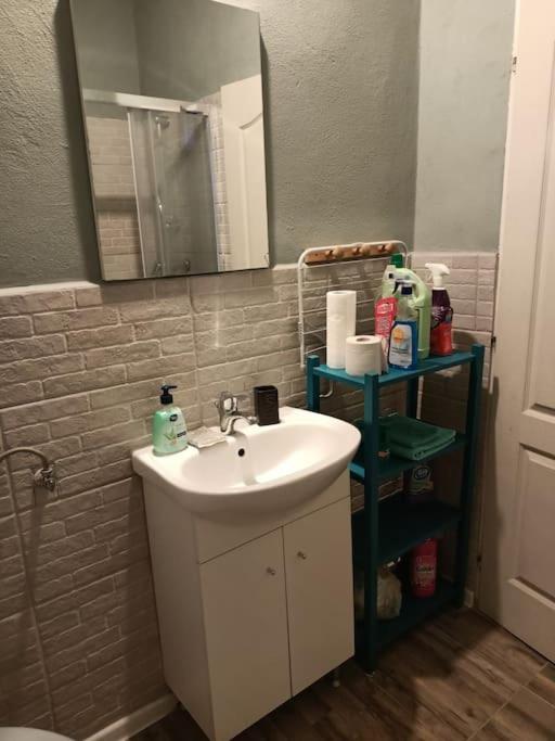 Lovely Apartament In Bucharest, Baba Novac Area Esterno foto