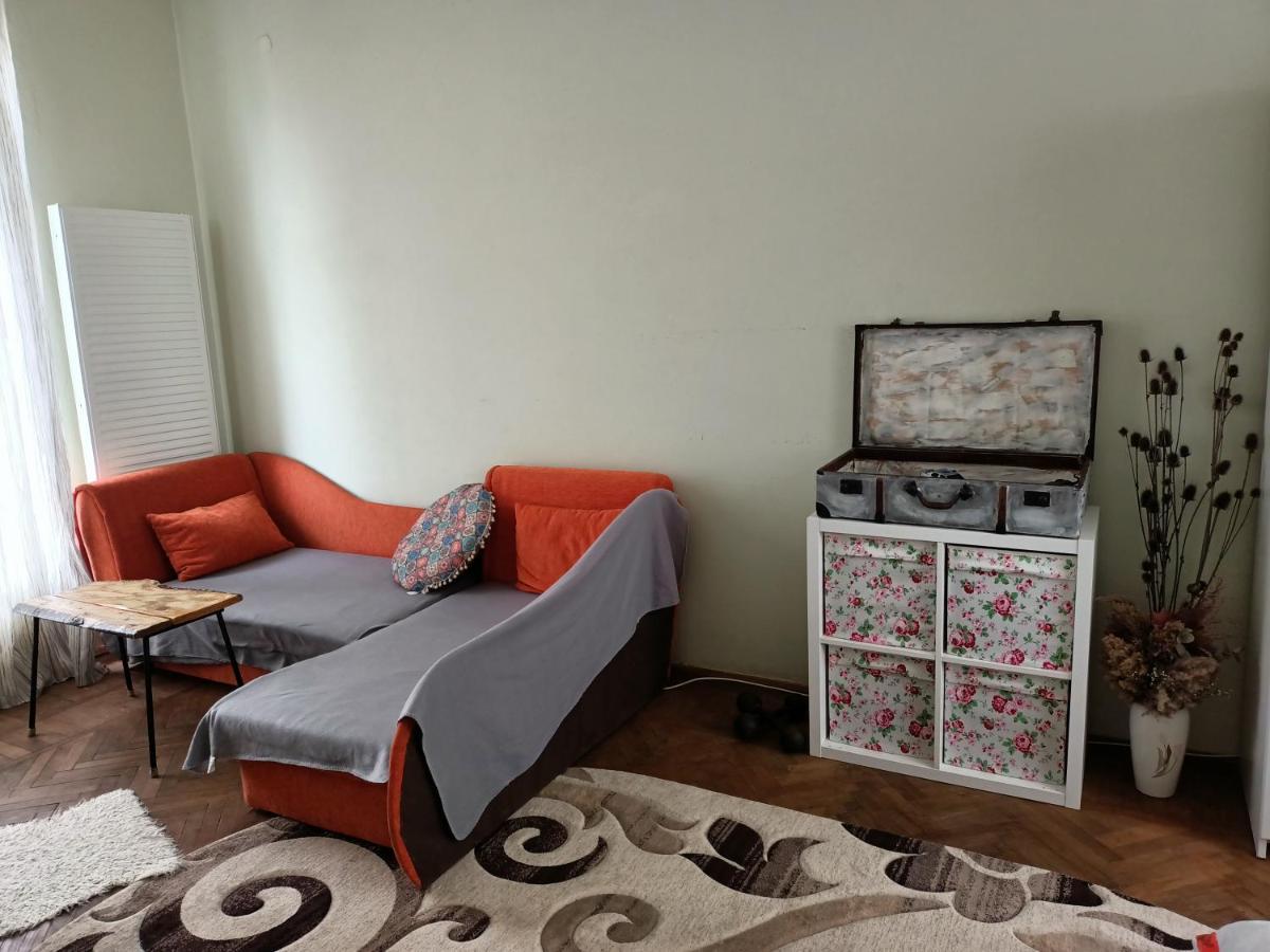 Lovely Apartament In Bucharest, Baba Novac Area Esterno foto
